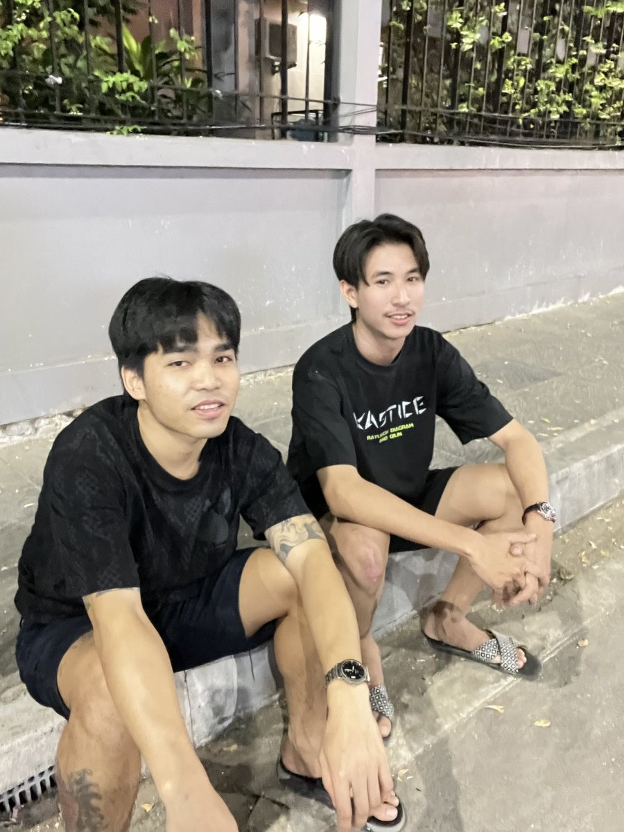 ball1466's tweet photo. กินเหล้ากับเราป่ะ  😂🤣
#พัทยา
#พัทยาตอนนี้
#พัทยานัดเจอ https://t.co/n01oRZmbEh