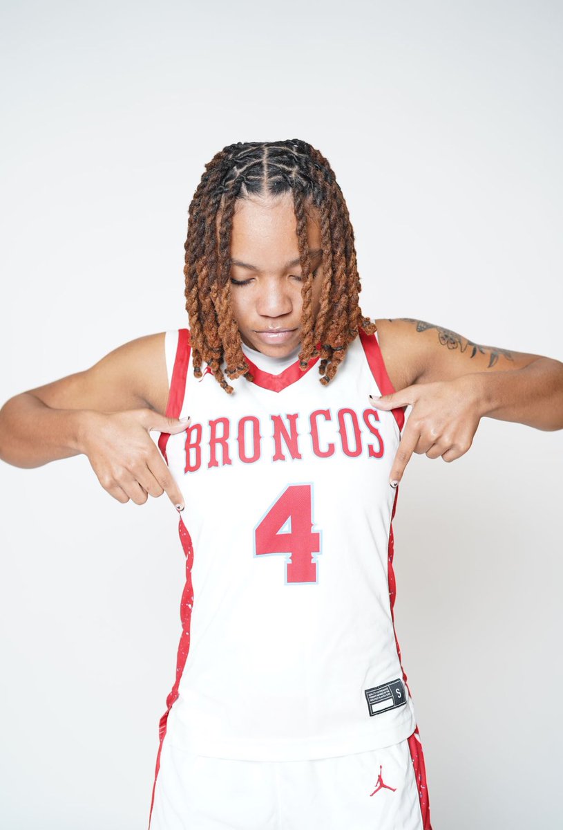 Thee Kenwood Academy GBB tweet media