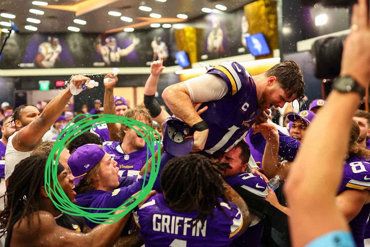 jjmccaurathy's tweet image. Sam’s biggest hype man?
The guy that the media is saying we should trade away to keep Sam. Don’t be fooled, he’s mature beyond his years and is perfect for this team