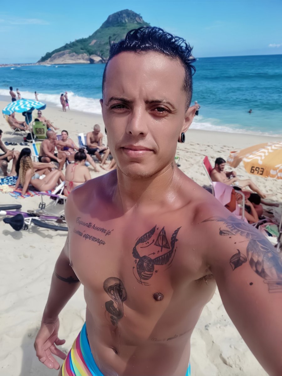 Douglascoliver's tweet photo. Cadê o tempo chuvoso do Rio ? Kk https://t.co/ZWDO1r4Luf