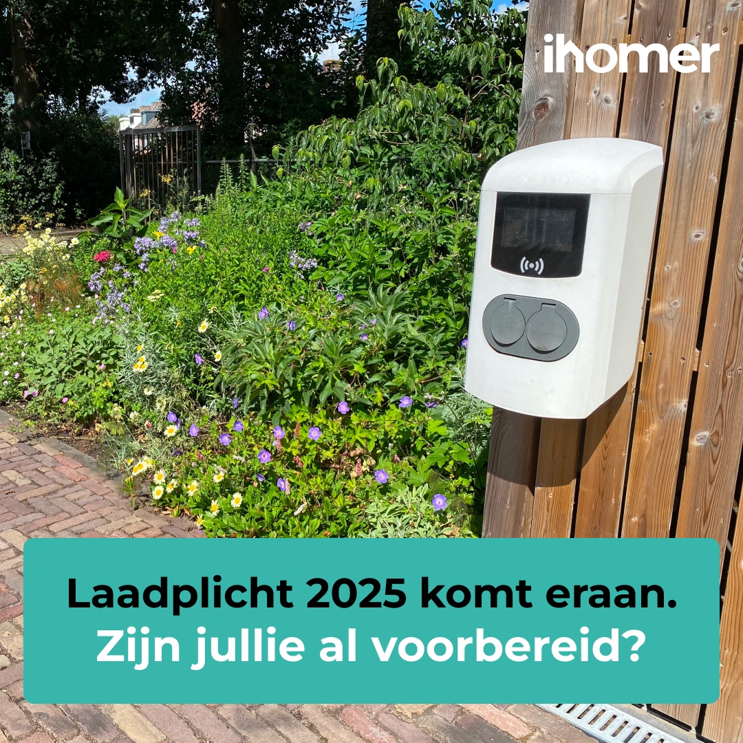 𝗘𝘂𝗿𝗼𝗽𝗲𝘀𝗲 𝗿𝗶𝗰𝗵𝘁𝗹𝗶𝗷𝗻 𝟮𝟬𝟮𝟱: bedrijfspanden met >20 parkeerplaatsen moeten laadpalen hebben. Mooie stap voor duurzaamheid! 🌱
Bij onze kloosterboerderij hebben we géén 20 plekken, maar wél 4 laadplekken. Omdat we in groen geloven. En ook voor ons eigen gemak. 😉