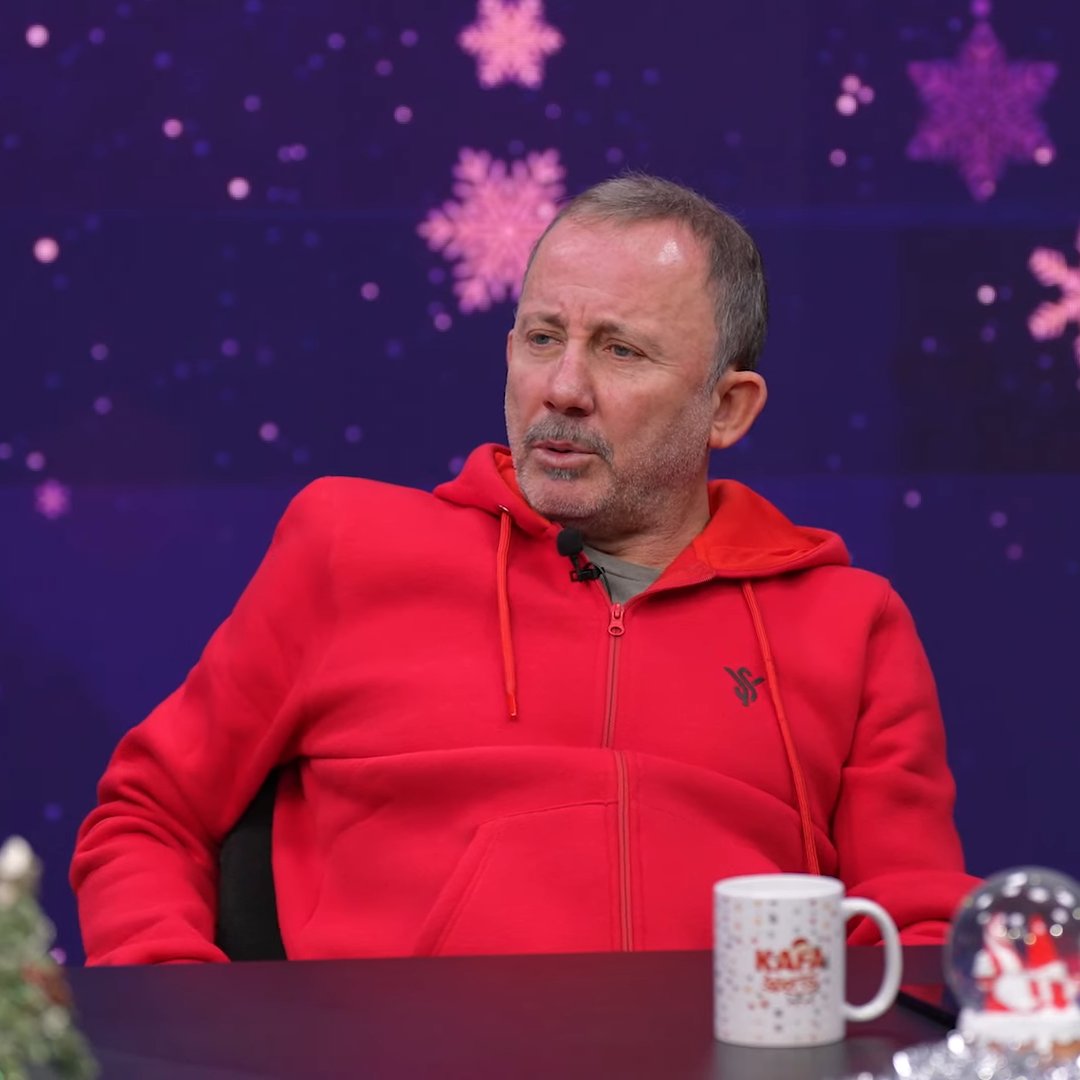 DeportesReports's tweet photo. Sergen Yalçın, yılın enlerini seçti.

Kaleci: Fernando Muslera
Stoper: Davinson Sanchez
Orta saha: Lucas Torreira
Kanat: Yunus Akgün
Forvet: Victor Osimhen https://t.co/njII0p2LYG