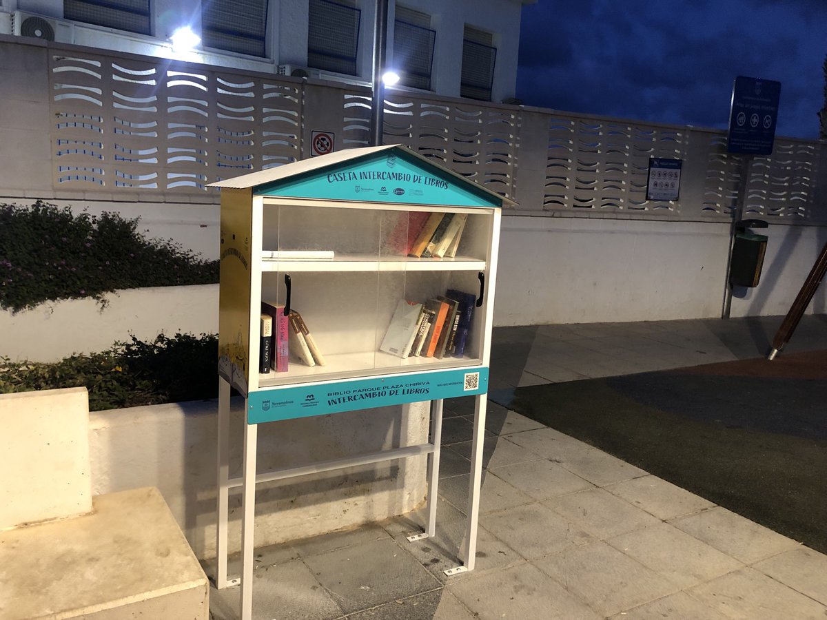 Estas iniciativas me gustan. En pleno paseo marítimo de La Carihuela. A quien corresponda: FELICITACIONES. ⁦<a href="/Torremolinos_On/">Torremolinos Informa</a>⁩