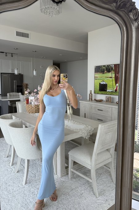 Watch Bri Teresi's leaked NSFW photo on TwXstars