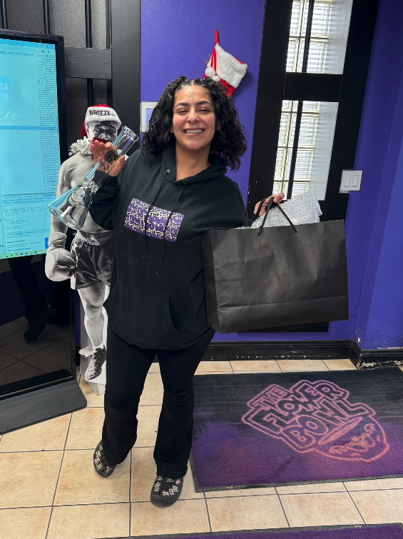 OfficialMKXOil's tweet image. Big love to all the budtenders who crushed it in our latest competition! Your passion and energy keep this industry alive, and we’re all about showing some love back. 📷 #budtenderlife