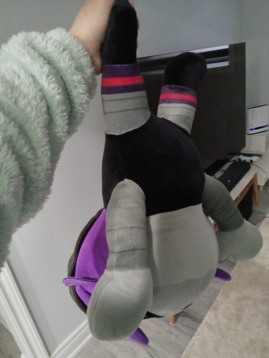 Big_Horny_Rat's tweet image. Her clothes are removal #Uzi #MurderDrones  #MurderDronesPlush