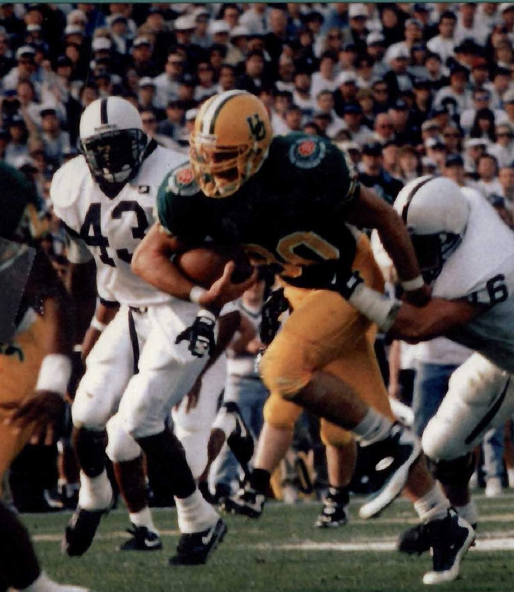 It’s Rose Bowl week! 🌹 🏈 
🟡A preview of the matchups.
🟡Josh Wilcox (<a href="/realjoshwilcox/">Josh Wilcox</a>) joins the pod.

#GoDucks 

Listen, Like, Rate &amp; Subscribe: linktr.ee/dusty.harrah

Josh Wilcox set, a then, Rose Bowl record with 11 receptions in the 1995 matchup vs. Penn State.