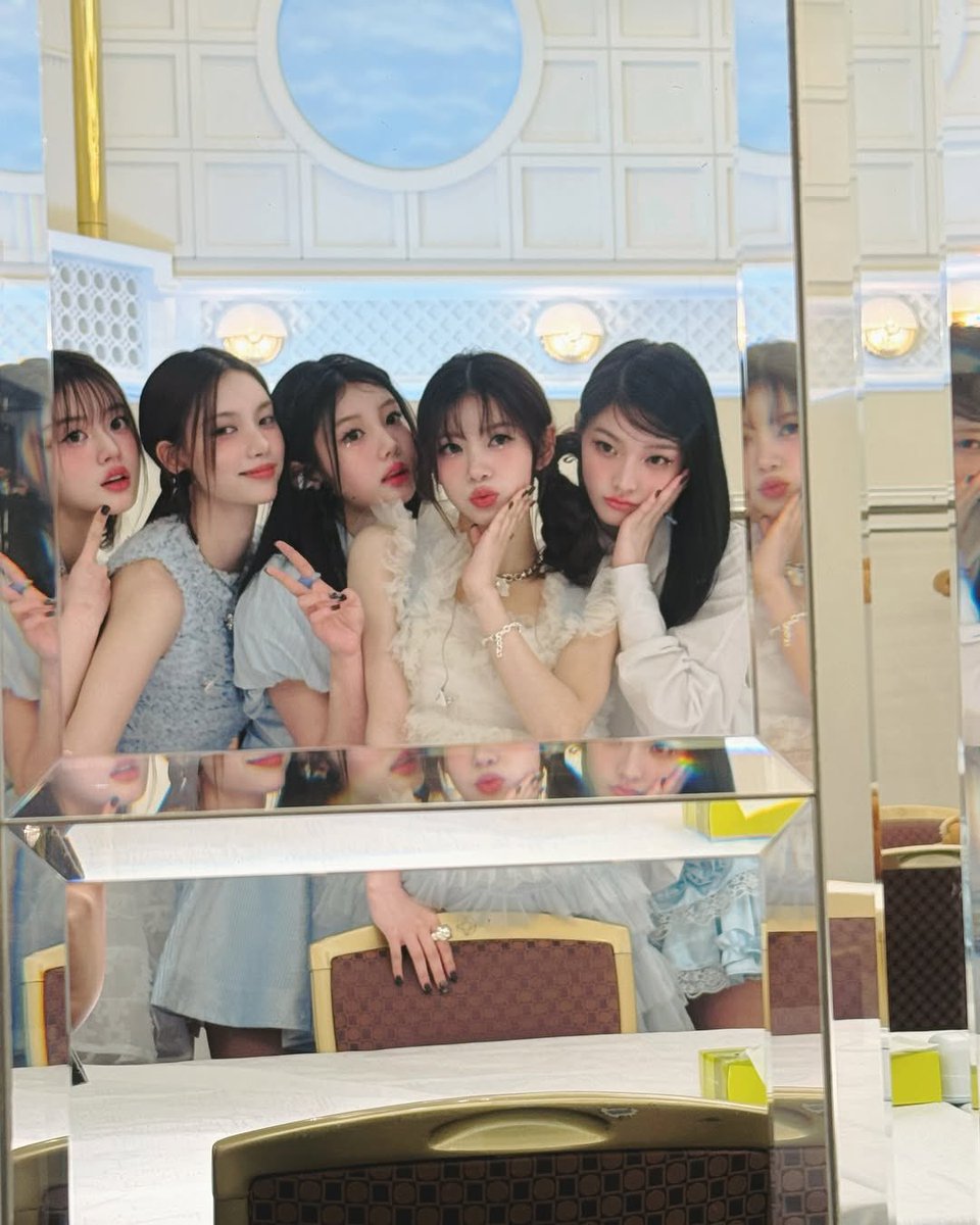 minsju's tweet image. let’s shout, “we’re little princesses!” it’s our moment to shine in dreamiest dresses, sweet like cotton candy, with makeup so peachy like a sprinkle of magic! here we are, sparkling and adorable at ntv ama! 🩵