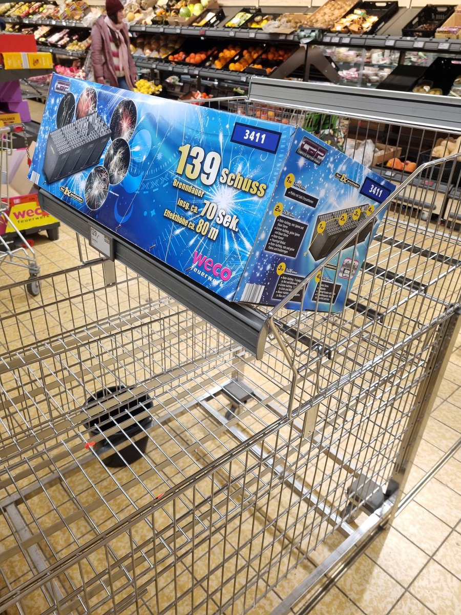 Ich gehe fest davon aus: Der geht auch noch weg. #böller