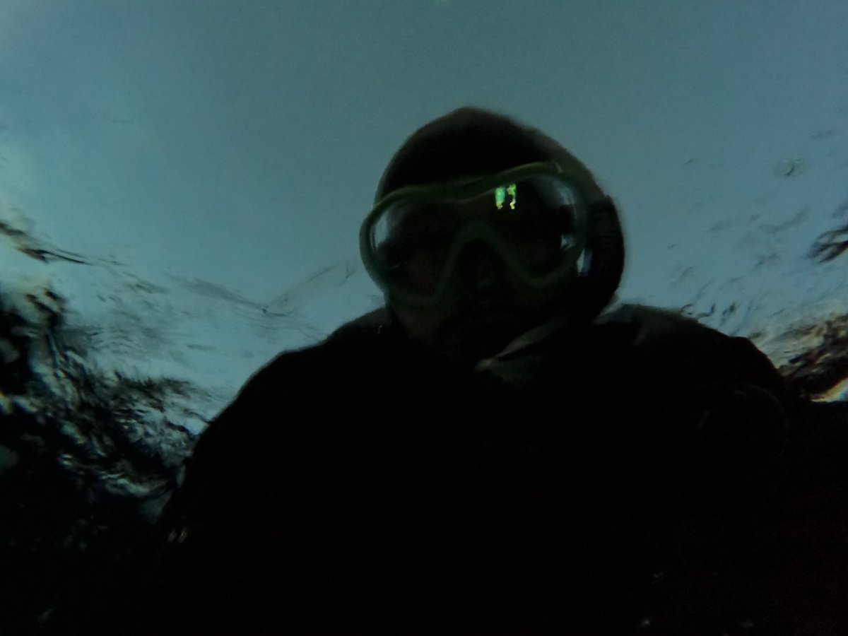 When it’s -15C (real feel -20C) in Iceland the only sensible thing to do with <a href="/mcrae_claire/">Claire McRae</a> is to go snorkelling between the North American and Eurasian tectonic plates! Once in a life time experience! 🥶🤿🇮🇸 #Iceland #Adventure #Travel #Silfra