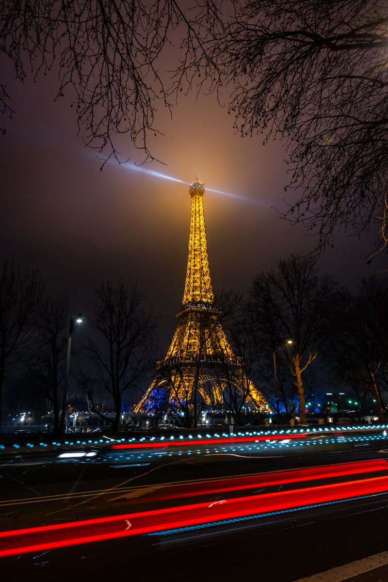 javanng's tweet image. The Eiffel Tower in all its nighttime glory—Paris, you have my heart. ❤️🗼 

#NightInParis #eiffeltower #eiffelofficielle #paris #france #citybynight #cityvibes #parisvibes