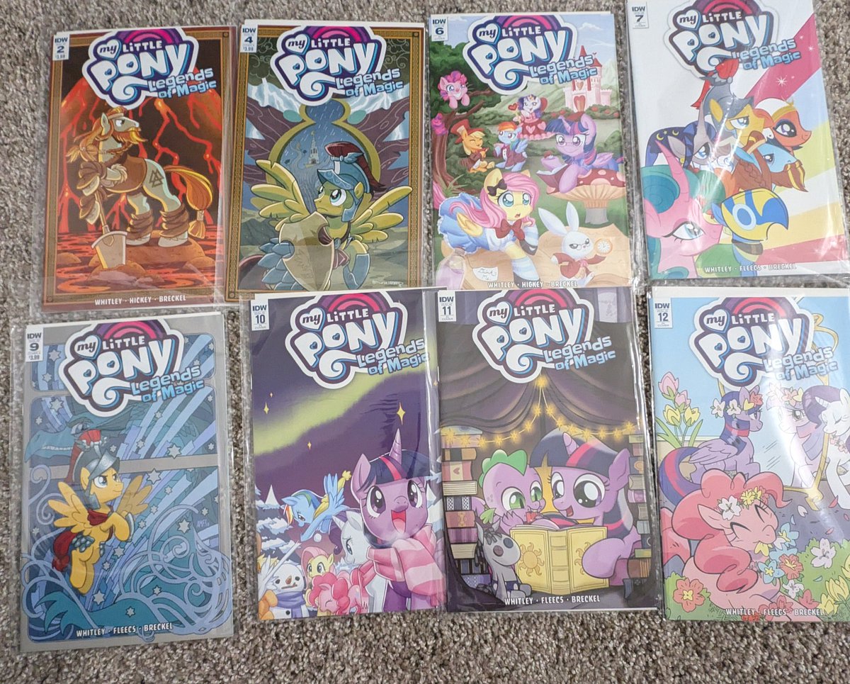 tyedyecabbit's tweet photo. CALLING ALL MY LITTLE PONY FANS, as the new year is right around the corner I have found some MLP merch I no longer need. With that being said I am hoping to sell this to anyone who wants it. So if you or anyone you know may be interested please send them this or repost it. Pt 1 https://t.co/z5gtpPiXd6