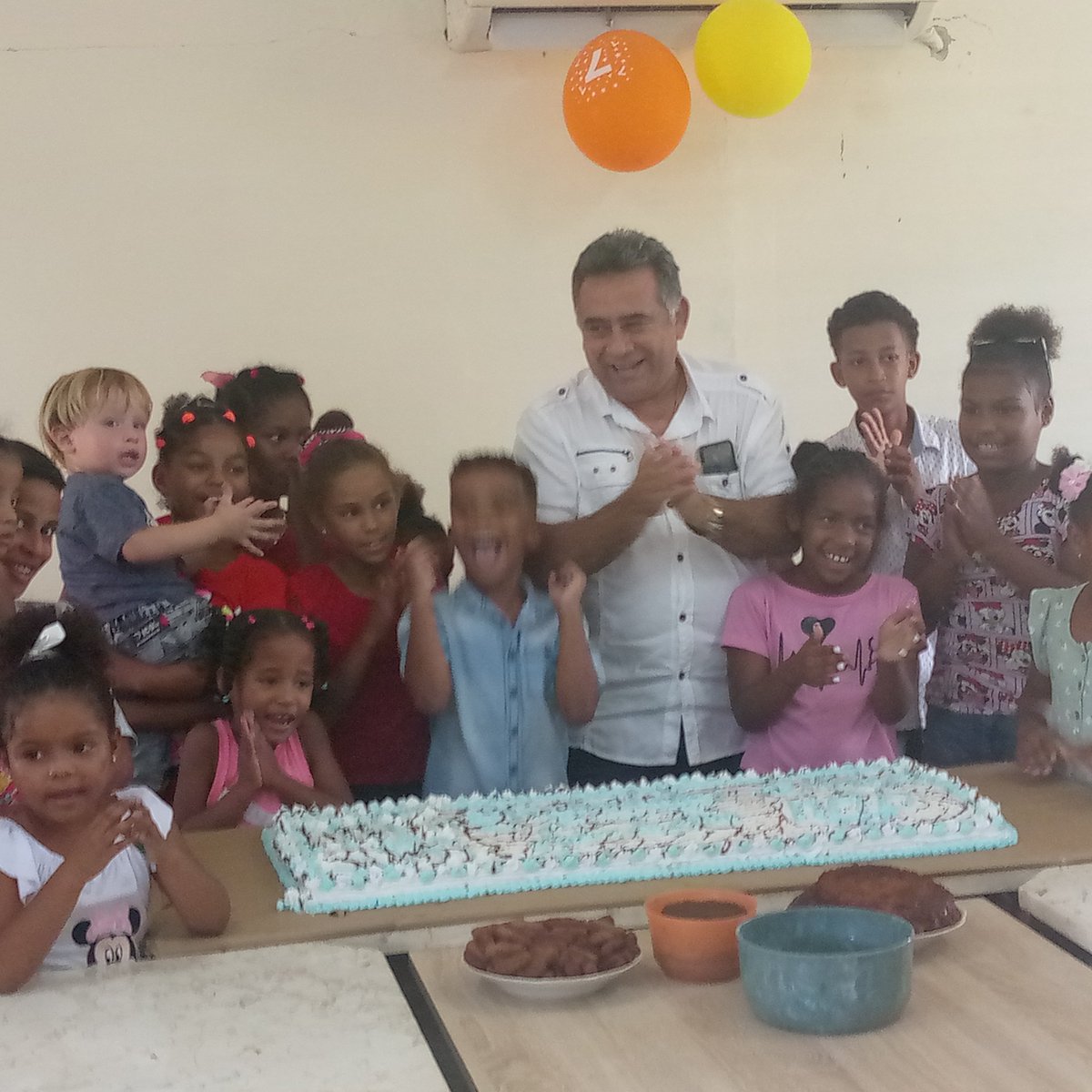 <a href="/etmpahb4/">ETMPAHB4</a> celebrando un aniversario más del triunfo de la Revolución con nuestros niños. <a href="/MincinCuba/">Comercio Cuba</a>, <a href="/grupoa/">BMR_GRUPOA</a>, <a href="/bets/">bets.gg</a>