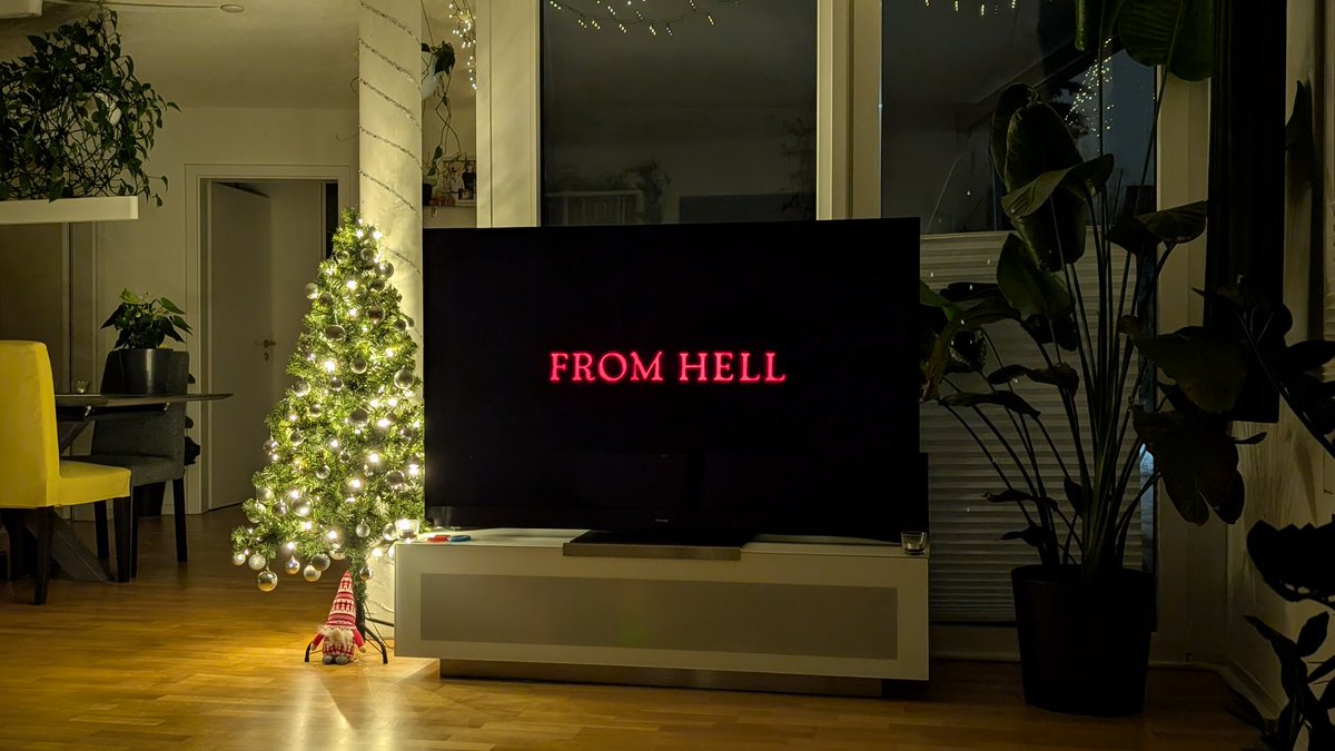 #JupiterSchaut From Hell