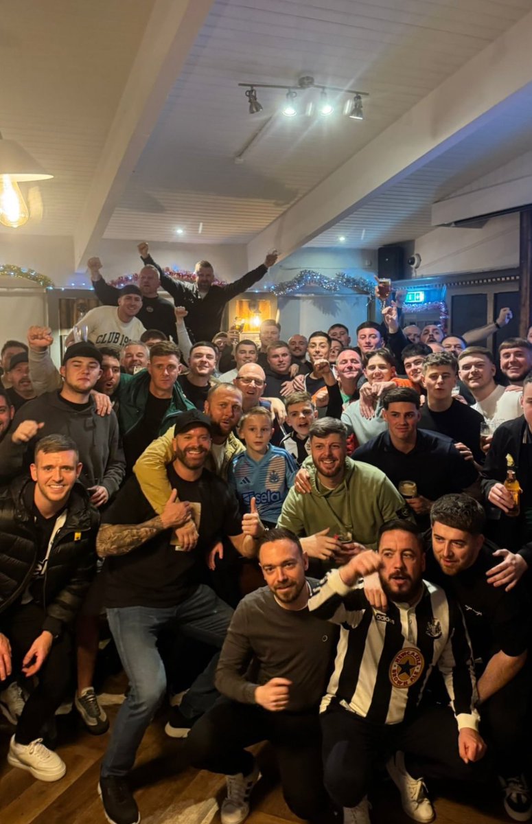 Man U away ⚫️⚪️⚫️⚪️