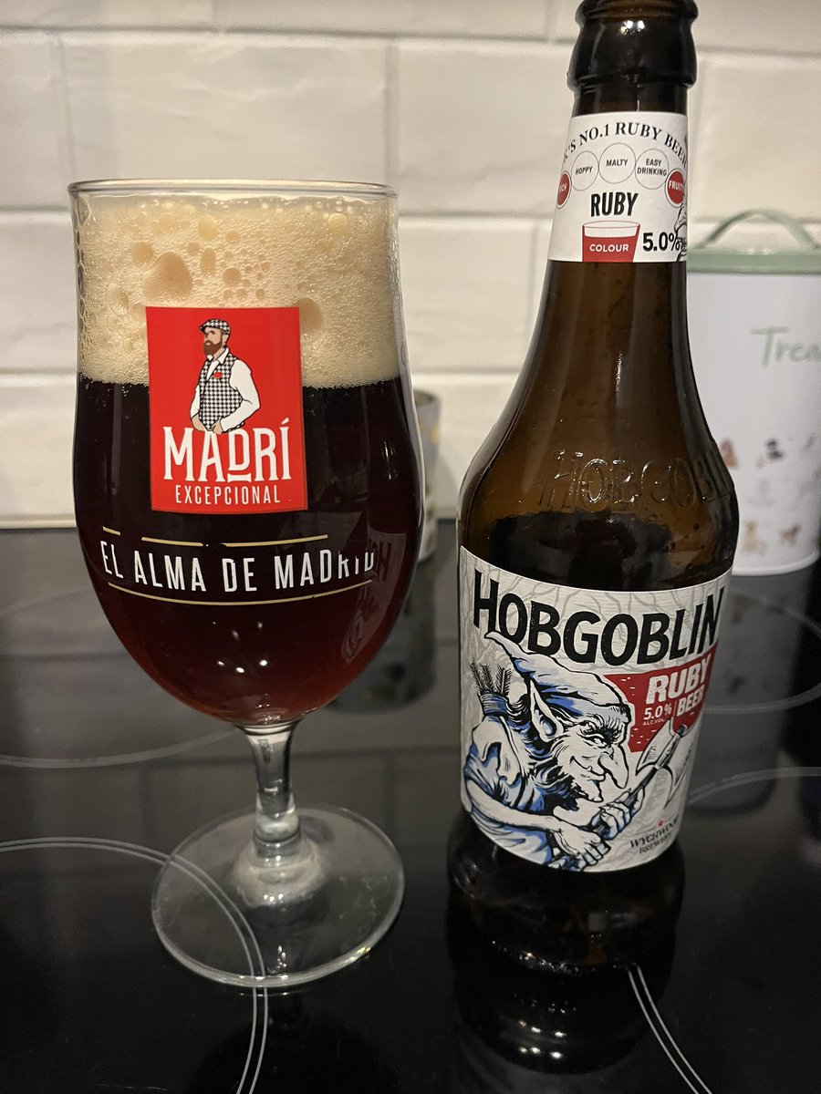 Getting through the Christmas beers. Hobgoblin Ruby beer. #hobgoblin #christmasbeers