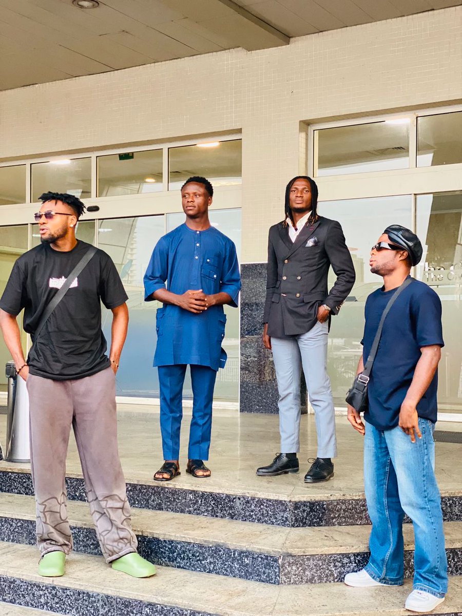 Stars don't try to shine they just do it...

Out for the Lagos Liga Awards Night..