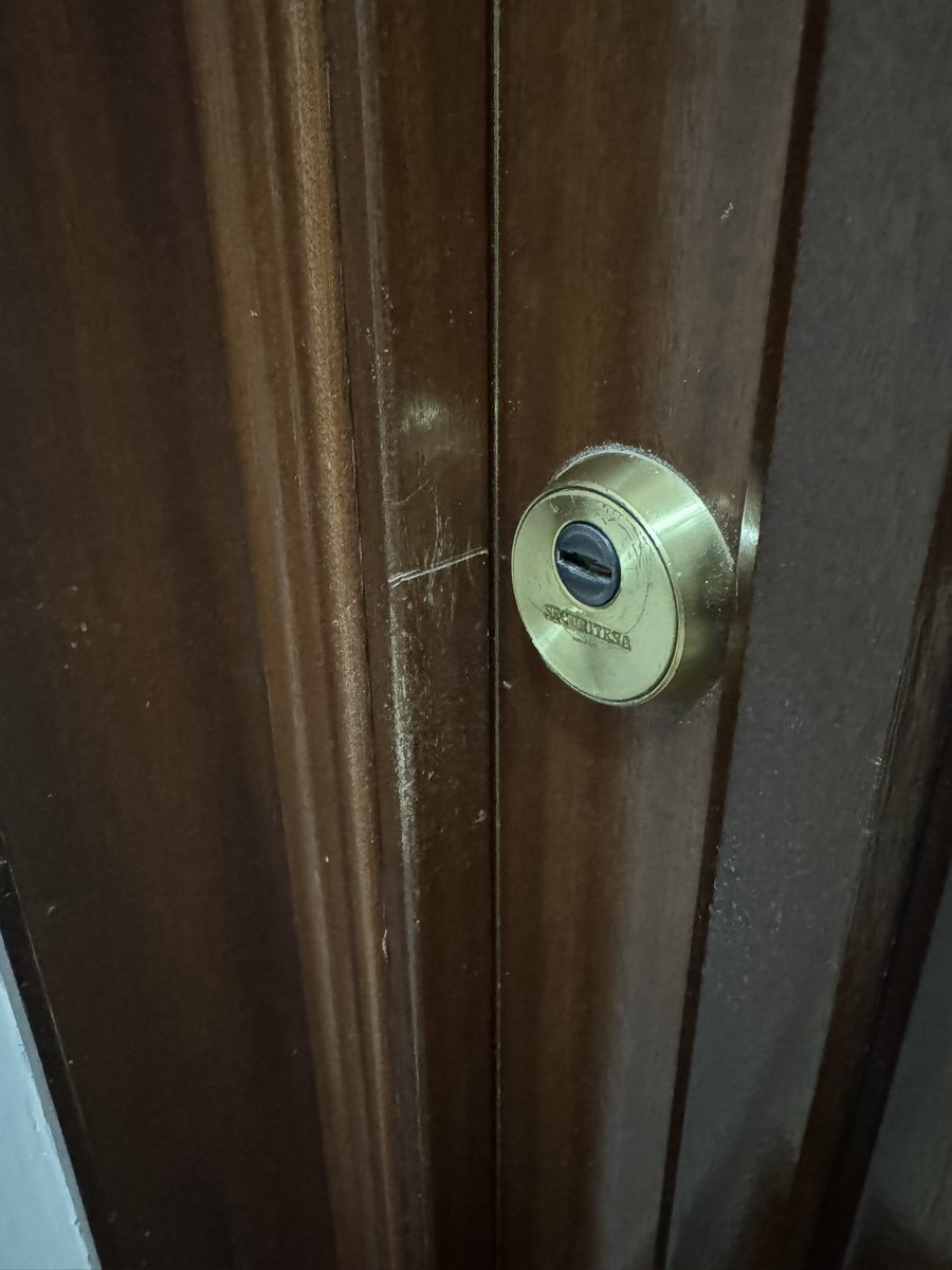 Álvaro del Corral tweet media