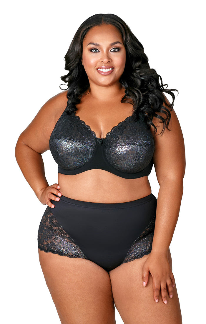 I’ve always loved Elila for their commitment to creating supportive lingerie for fuller-figured women. Their Lacey Curves Underwire Bra is the perfect blend of elegance and comfort.

Get to know this style here: elilausa.com/stretch-lace-f… #ElilaPartner
