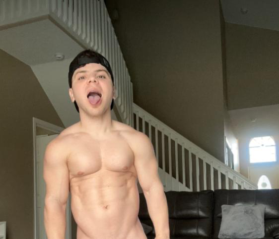 3'11 king tweet media