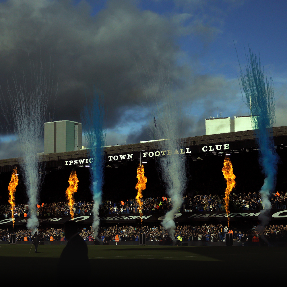 Chelsea's squad is valued at around £1B.
Ipswich Town's squad is valued at £195M.

Ipswich 2-0 Chelsea. 👊

#ITFC | #IPSCHE