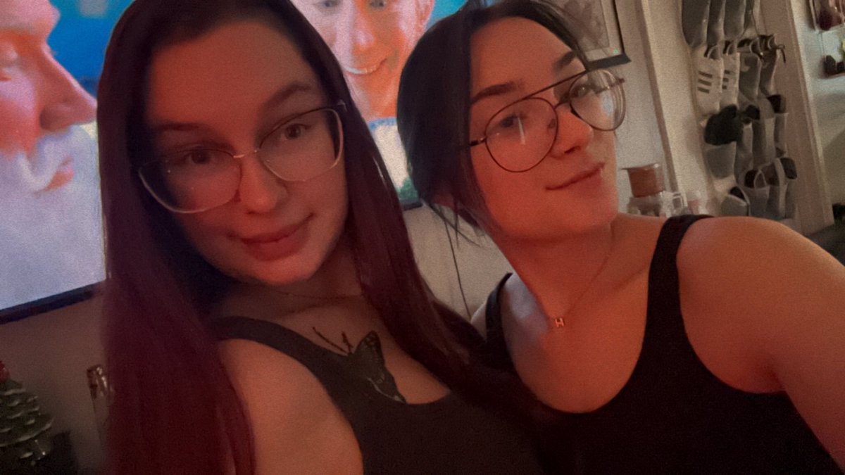 Jaydenray1616's tweet photo. The day I get to wake up to my bff is amazing yall!!!💕❤️

Paypig Findom Fendom Cashcow humanatm atm wallet https://t.co/q7KadlvRYv