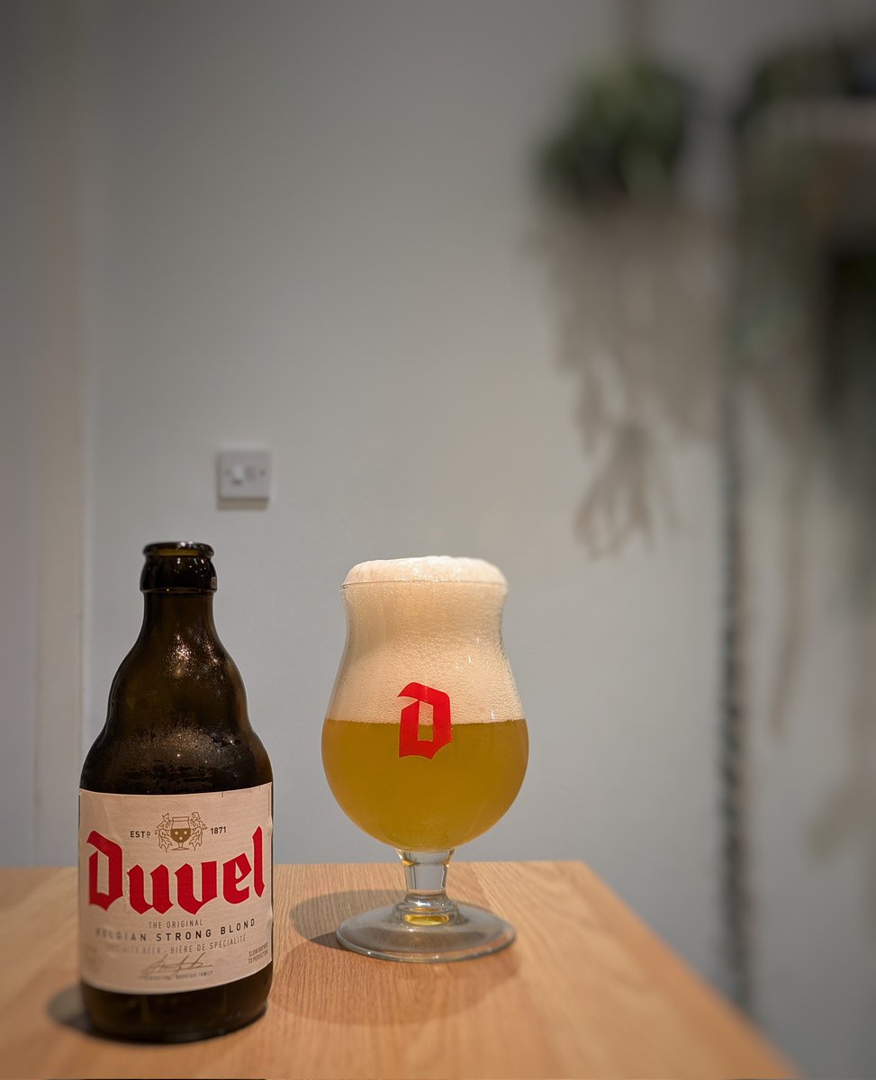 Yep, pretty happy with that pour.

<a href="/BonsVoeux1/">Jezza</a> @PeterMacCiarrai <a href="/BeerOClockShow/">Steve</a>