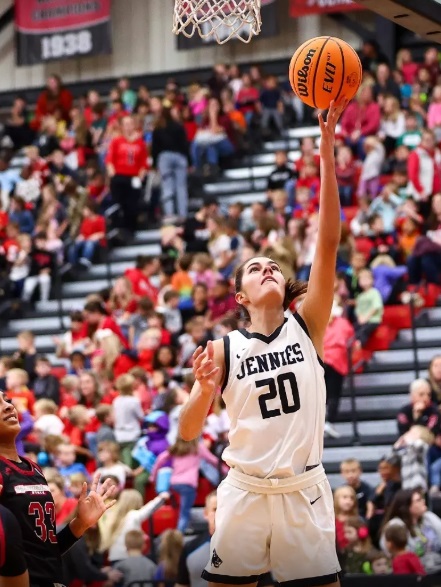 Former <a href="/USD114/">Riverside USD 114</a> standout &amp; UCM G/F Taylor Weishaar has been named the <a href="/TheMIAA/">The MIAA</a> WBB Athlete of the Week.

Weishaar averaged 20.5 and 11.5 rebounds in two games during the winter break. 

She posted a career-high 22 points in a win against Lincoln.

📸: Andrew Mather/UCM