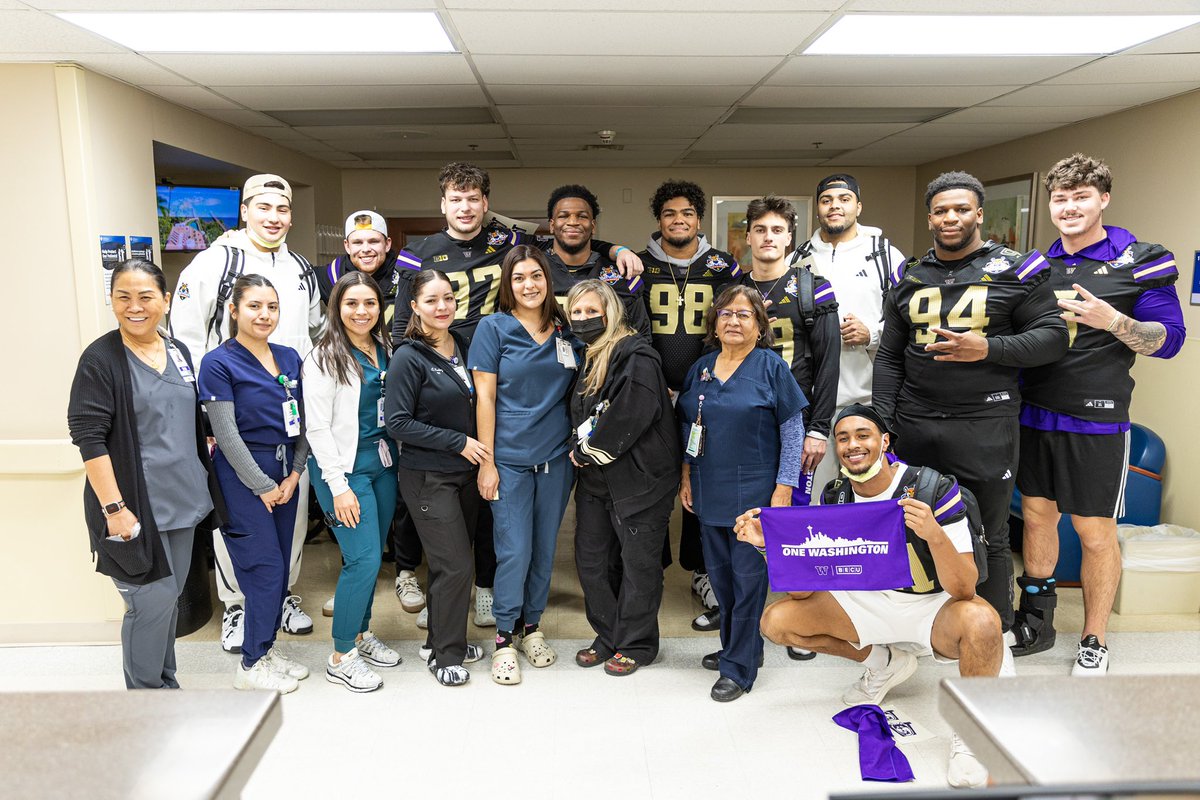 Enjoyed our time this morning at the Providence Memorial Children’s Hospital, Thank you for having us!!! 💜

<a href="/TonyTheTigerSB/">Tony The Tiger Sun Bowl</a> #AllAboutTheW