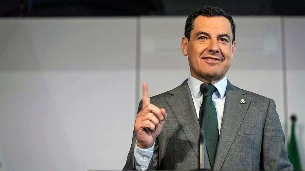 Canal Sur ofrece el Mensaje de Navidad de Juanma Moreno, presidente de la Junta de Andalucía, desde el Puerto de Algeciras

🗓️ Martes, 14:45 horas

📺 CanalSur TV
📻 CanalSur Radio
🌐 CanalSur Web
📡 CanalSur Más

🌐 csur.red/u1K550Uy3GA

🎄 #MensajeNavidadAND