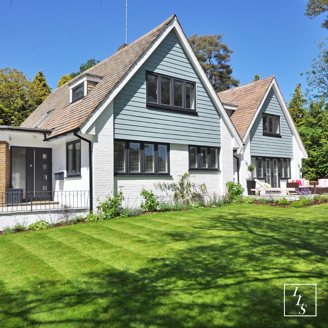 Feeling lost in the home-buying process? 🏠 Conveyancing can seem complicated.✅ Our blog breaks down the process so you can buy your dream home stress-free.⁠
⁠
🔗 Read our first-time buyer tips: ludlowlane.co.uk/conveyancing-t…⁠
⁠
#HomeBuyingHelp #ConveyancingMadeEasy #PropertyTips