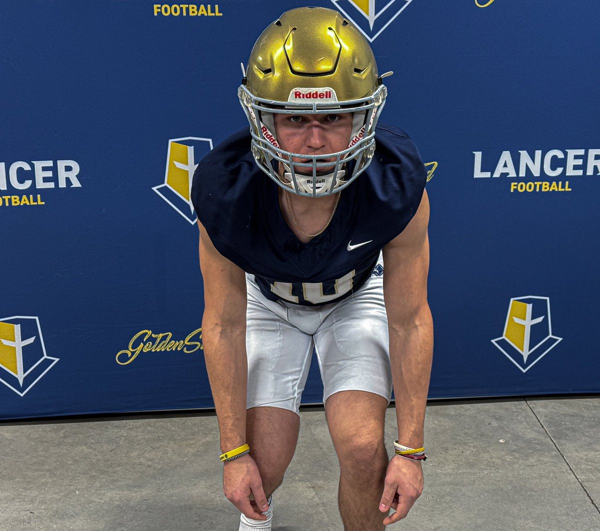 Had a great visit <a href="/MMULancersFB/">Mount Marty Football</a> !! Thank you <a href="/CoachWiebelhaus/">Jacob Wiebelhaus</a> for having me up! 🔵🟡