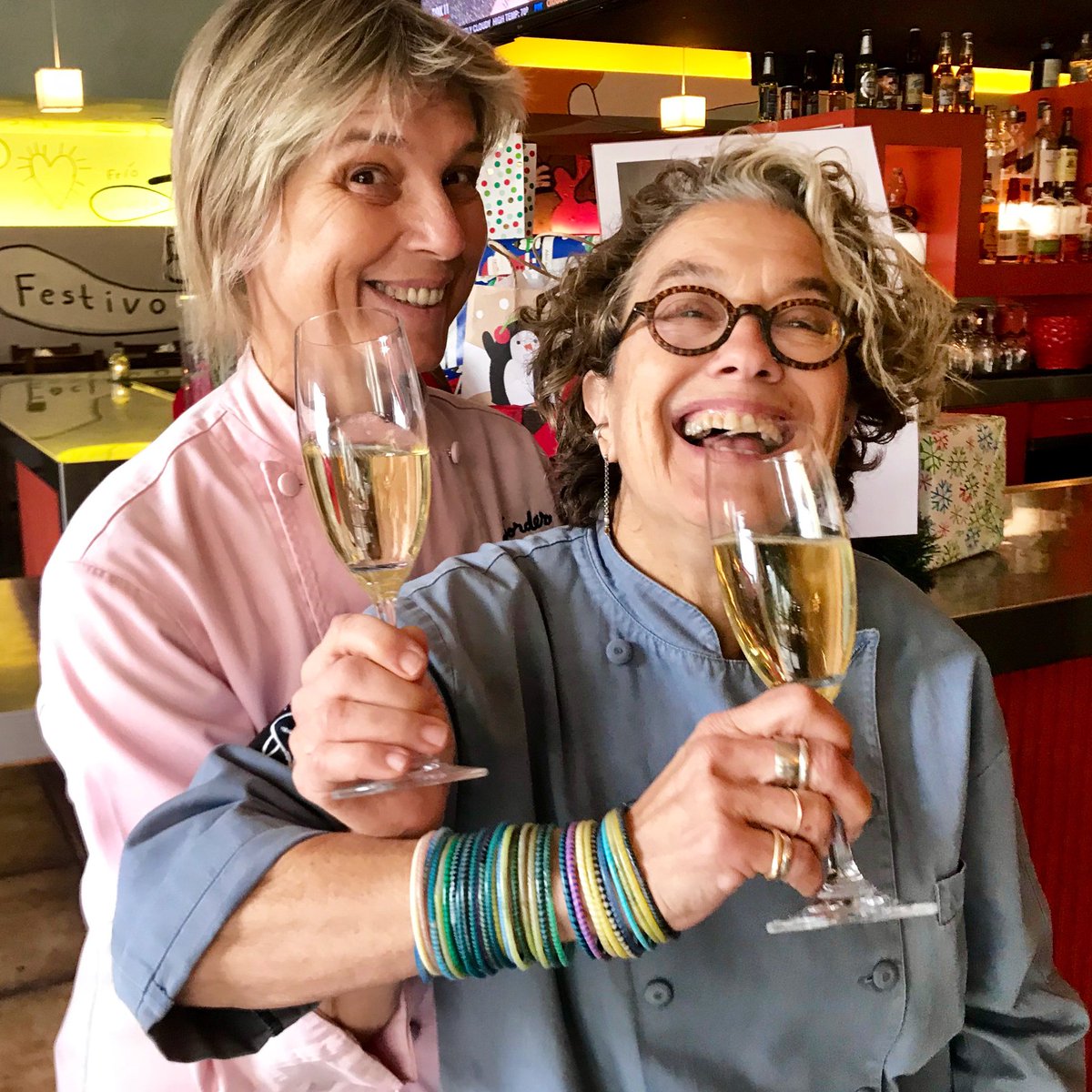 Join us for a New Year's Eve celebration featuring festive specials, delicious drinks, margaritas, bubbly &amp; more! 🎉🥂

Regular dinner menu also available. Visit bordergrill.com for reservations! 

#BorderGrill #mandalaybay  #explorelasvegas #NewYearsEve #NewYears2025