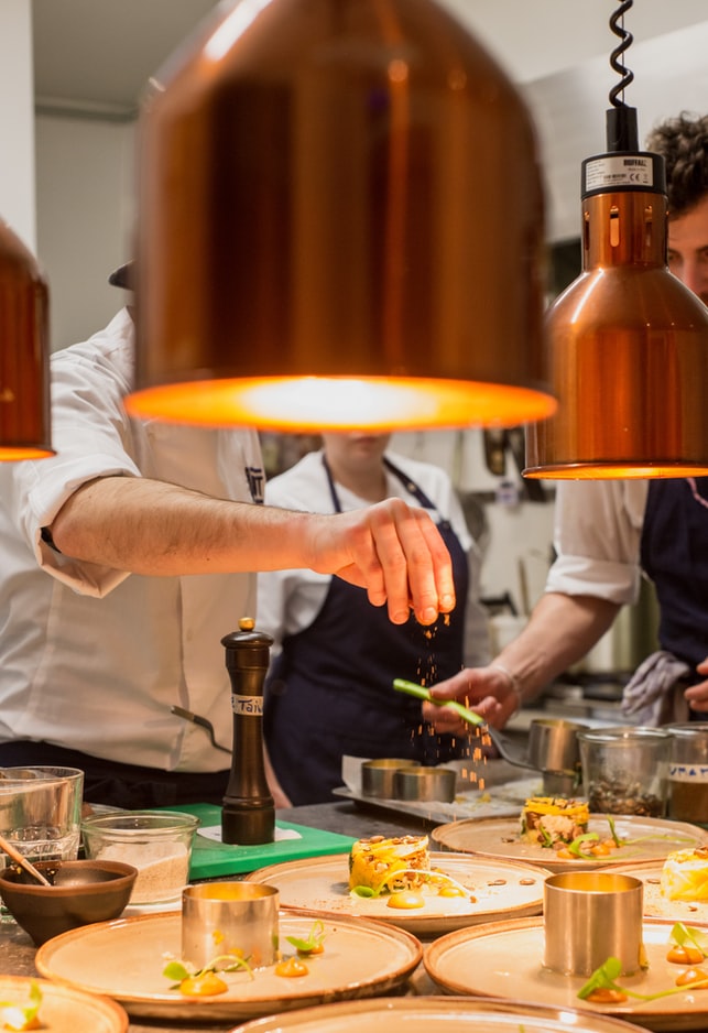 Culinairesher's tweet photo. 🌟 **We’re Hiring: Executive Chef Opportunity in Florida!** 🌟  
🌍 Open to relocation – we’ll help make your move a breeze!  
✨ **What We’re Looking For:*  
🔪 A love for **current culinary trends** and innovation.  
📩 Apply https://t.co/r6Bt8z6eJU  
 #CulinaryCareers https://t.co/XIuGJKaD9o