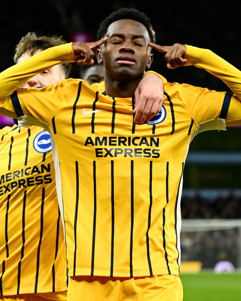 A first goal since the opening weekend of the season for Simon Adingra 👉😌👈

#AVLBHA