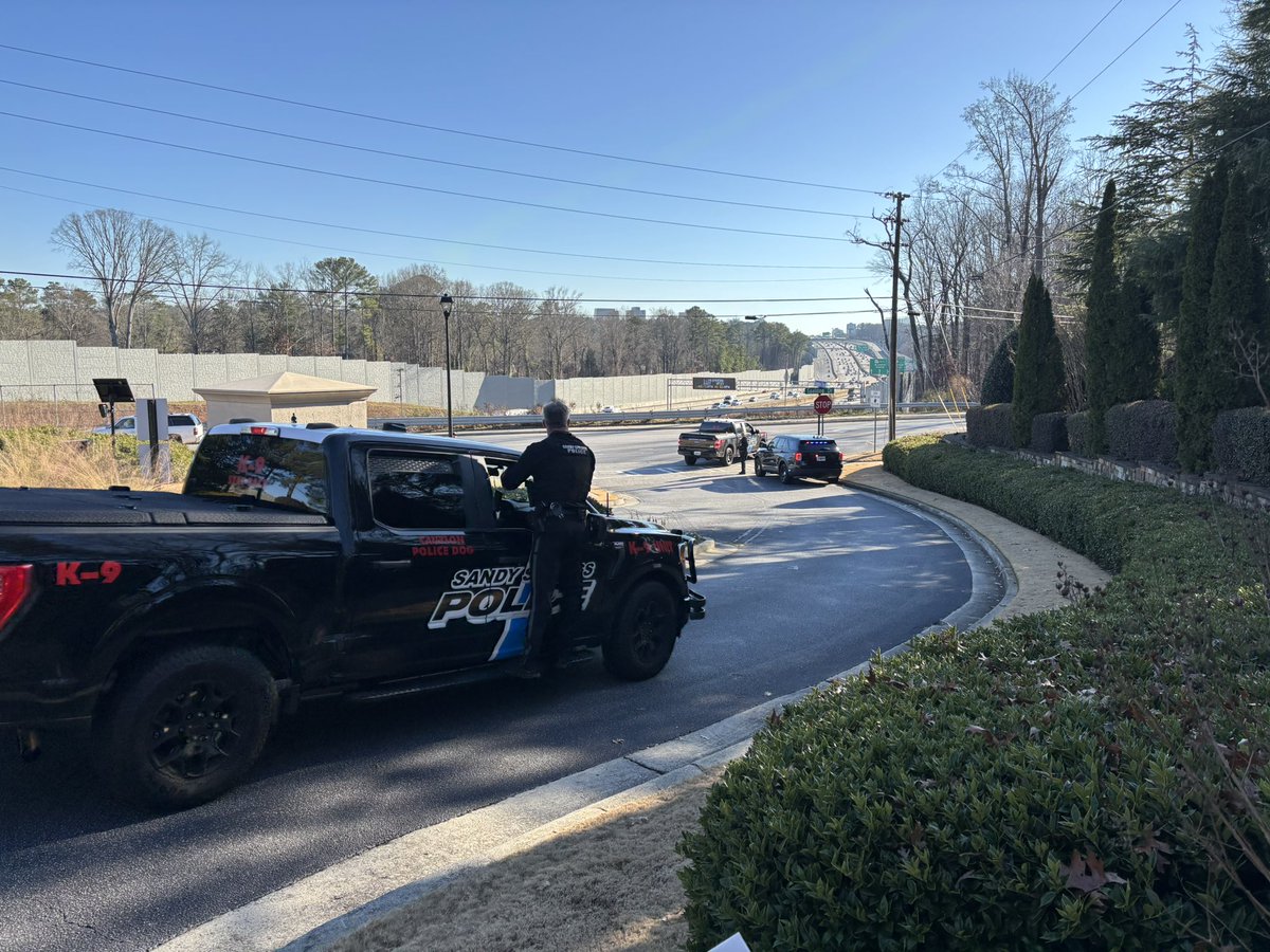 CodyAlcorn's tweet photo. Manhunt underway in Sandy Springs for armed suspect. @11AliveNews https://t.co/kMHeqKzD7k