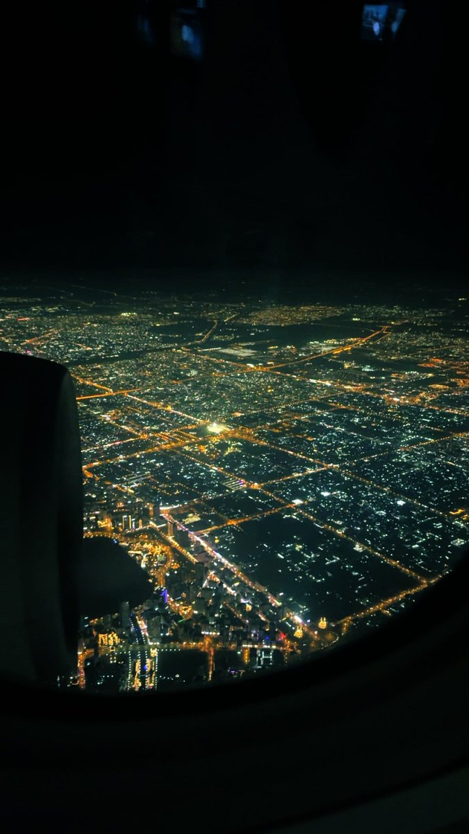 engsara_91's tweet photo. وعلى نافذه الحلم..ً https://t.co/u8ODxEQzFr