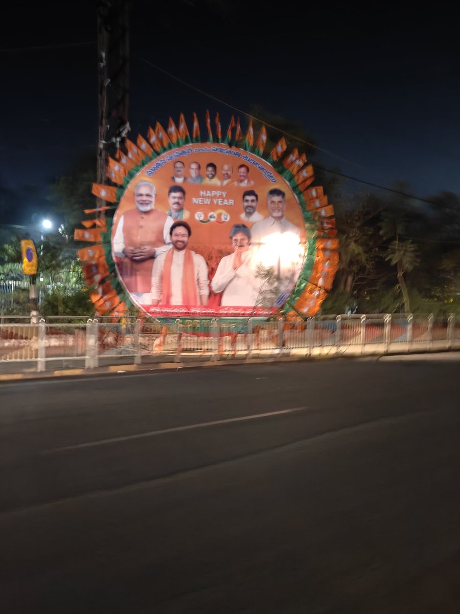 BalaStan9999's tweet image. At KBR Park 
బీజేపీ - టీడీపీ - jsp = తెలుగు వారి స్వప్నం 🥰
#TDPFORTELANGANA 💛
#NDAforTelangana 💛
#TDPwillbeback 💛🥳🚲😎🤙🤙🤙