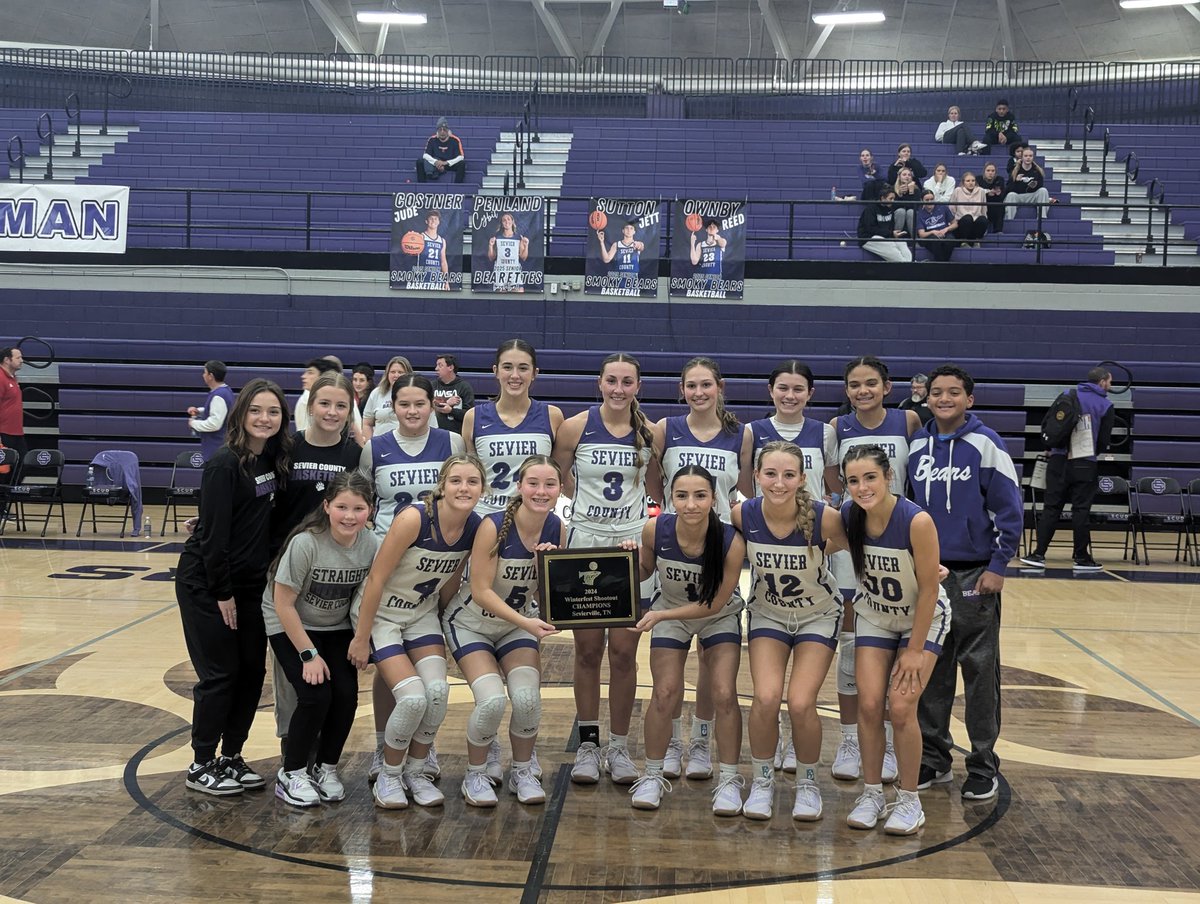 themtnpress's tweet photo. The 2024 Winterfest Shootout Champions: The Sevier County Bearettes. The Bearettes came away with a 46-40 win over Heritage in the championship game. @BearettesSchs https://t.co/S2FPYR85sp