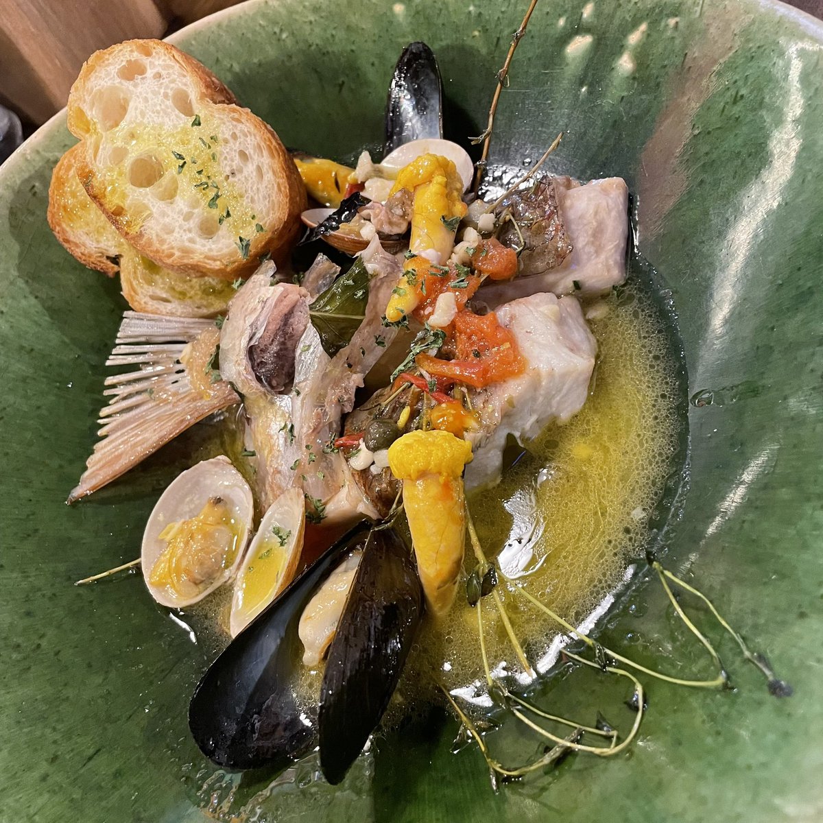 kaaafuchan's tweet image. 3軒もはしごした夜🌃🌟だいぶ時差更新になっちゃった🥹グルメなpさん🤍
いつも美味しいお店リサーチしてくれてありがとうございます🤍

フォロワーさん、ジャンル問わずおすすめのお店教えてください🤍
#p活福井