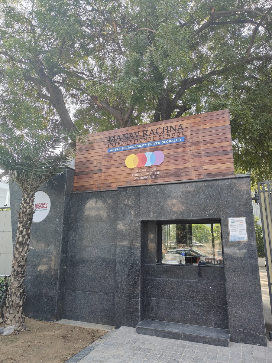 AuthorsInkIndia's tweet image. We are delighted to announce that we successfully organized a *Book Exhibition* at Manav Rachana International School, Faridabad.

#BookFair #BookEvent #NCR #IndieAuthors