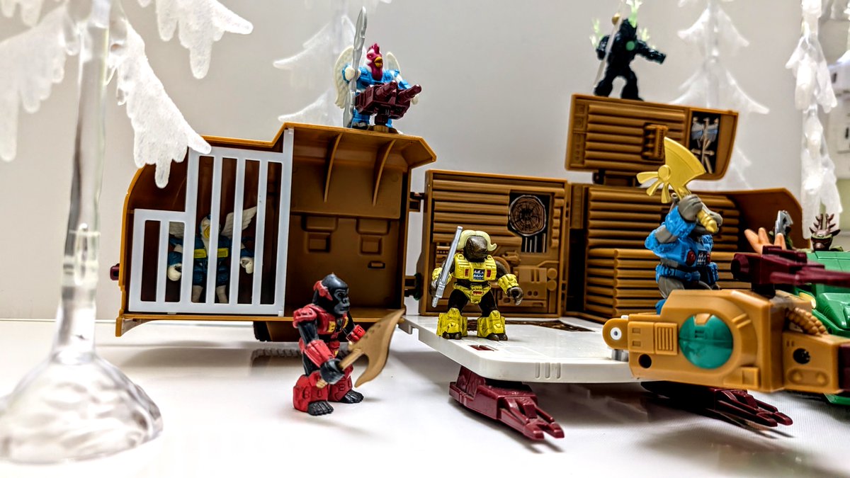 Tallus76photos's tweet photo. #battlebeasts #beastformers #transformers #takara #hasbro #hasbrobattlebeasts #battlebeasts🔥📷#battlebeastscollection #battlebeastscollectors #beastformer #minifigures #rubberfigures #actionfigures #80sKids https://t.co/vTkaldK5OQ