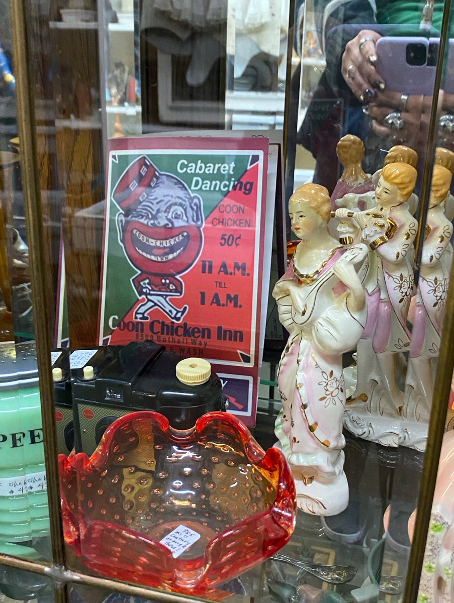 dariusslaying's tweet photo. utah antique stores 😭😭😭 #FeelingUnsafe https://t.co/ecQQF0fkpg