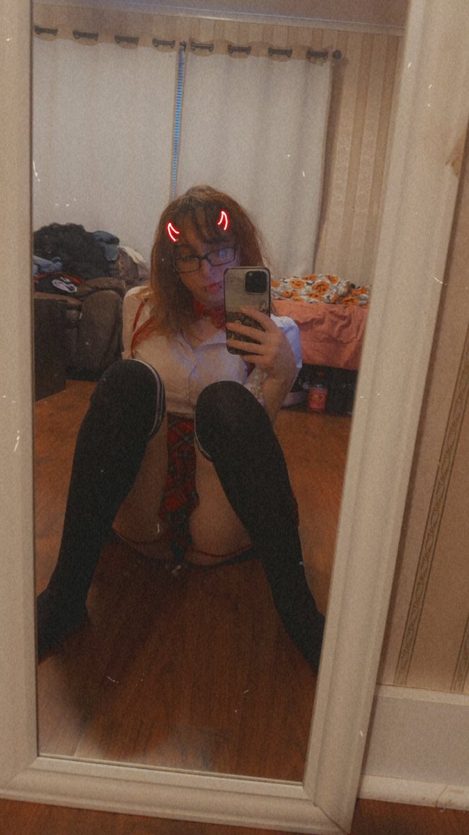 Content from cosplaytrap98