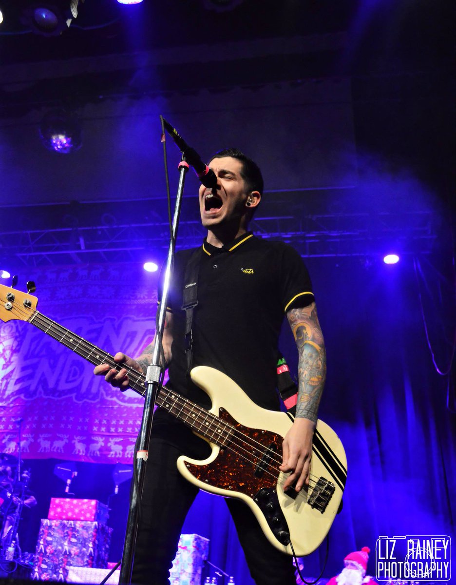 Lunar Liz 🌙 tweet media