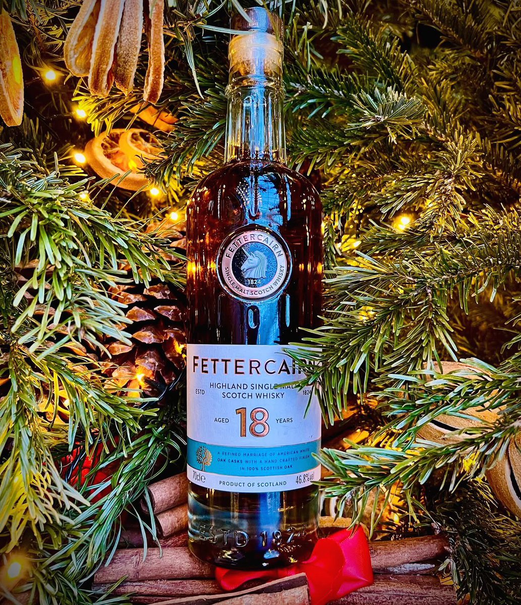 Day 2️⃣4️⃣ #Fettercairn 18-Year-Old 🥃We close our #whiskylist in style with the Fettercairn 18-Year-Old, a luxurious Highland single malt priced at £140. From a #distillery celebrating its 200th anniversary, this exceptional release 😍 embodies Fettercairn’s commitment to quality.
