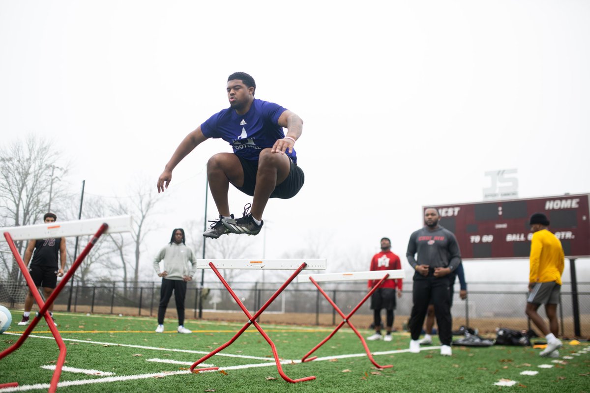 Jaharon6's tweet photo. Foot on the GAS ain’t no letting up. https://t.co/AcfFwUH59v
