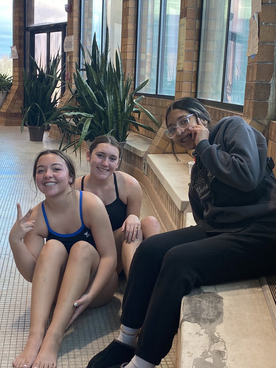 NP Swim and Dive back at it!! Can’t wait to bring in the new year with this crew!!