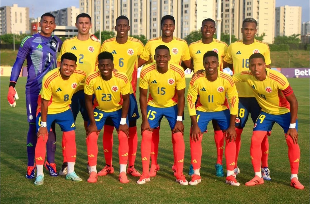 WolvesColombiaa's tweet photo. HILO GUÍA DE LA SELECCIÓN COLOMBIA PARA EL SUDAMERICANO SUB-20🇨🇴.
Estamos a puertas para el inicio del sudamericano que se jugará en Venezuela, la sele tiene un gran equipo para competir, y por está razón haremos un repaso de nuestro equipo para irnos familiarizando.💎 https://t.co/Q44pEJG4aV