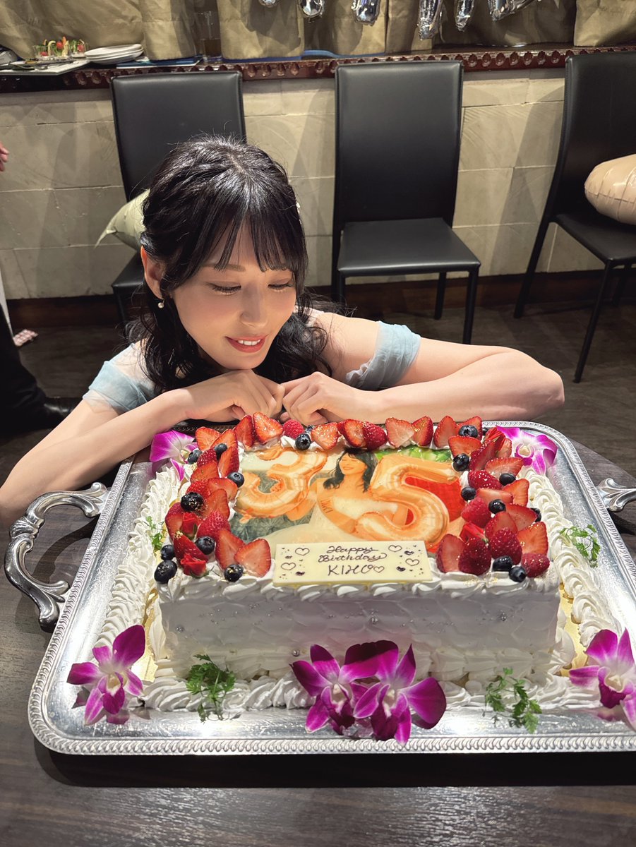 ⁡
　フォロワー10万人達成記念
　チェキプレゼント企画🎁🧡✨
⁡
　ファンのみんなに会えるイベントもたくさん
　ありました🙌🏻💖
　もっともっと推したい！会いに行きたいって
　思ってもらえるように頑張るよ😉

 【応募条件】
　<a href="/kiho_kanematsu/">金松季歩(kanematsu kiho)</a> のフォロー
    この投稿のリポスト＆いいね